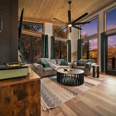 Smokey Hideaway #1